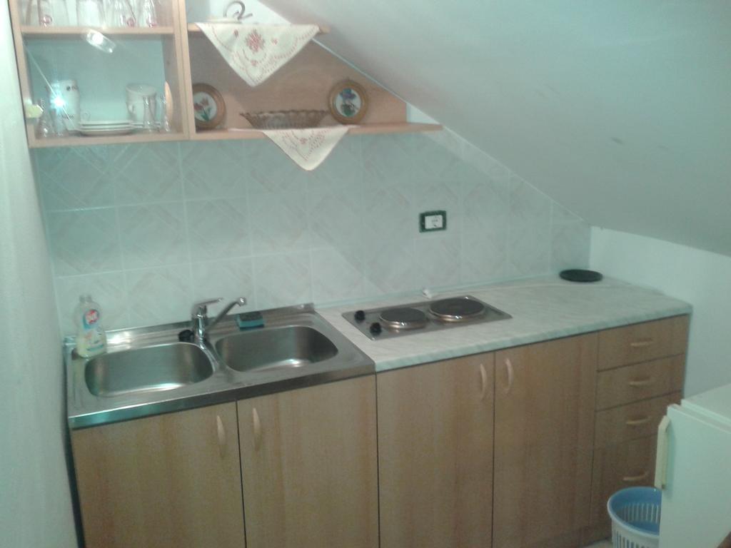 Apartments Topic Lovinac  Eksteriør billede